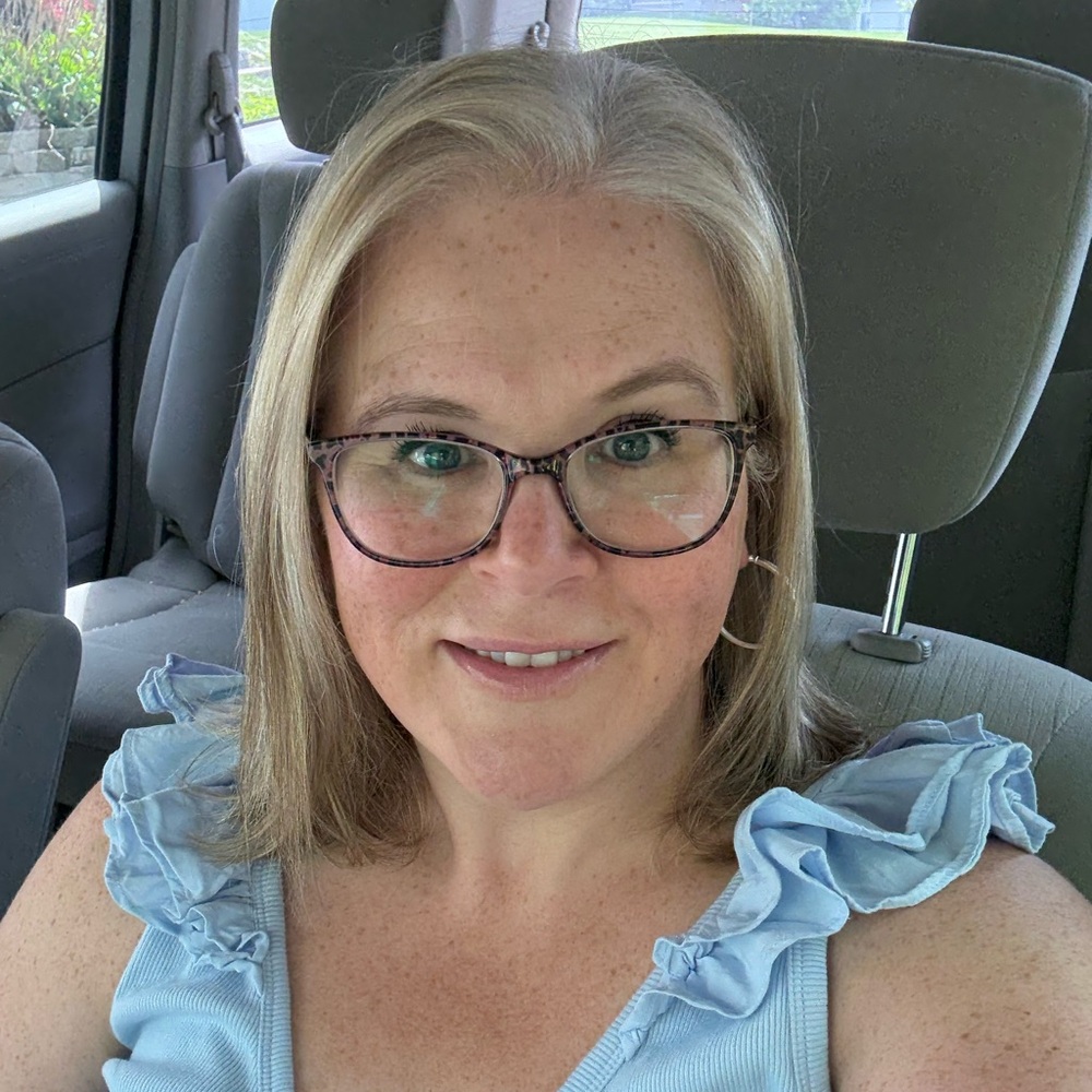 Meet your Posher, Marianne